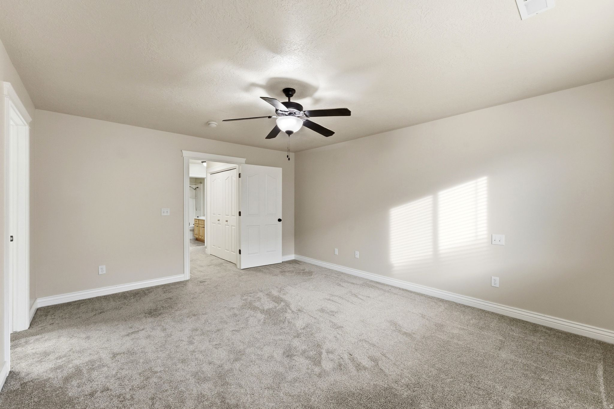 HIDDEN GARDENS - Residential