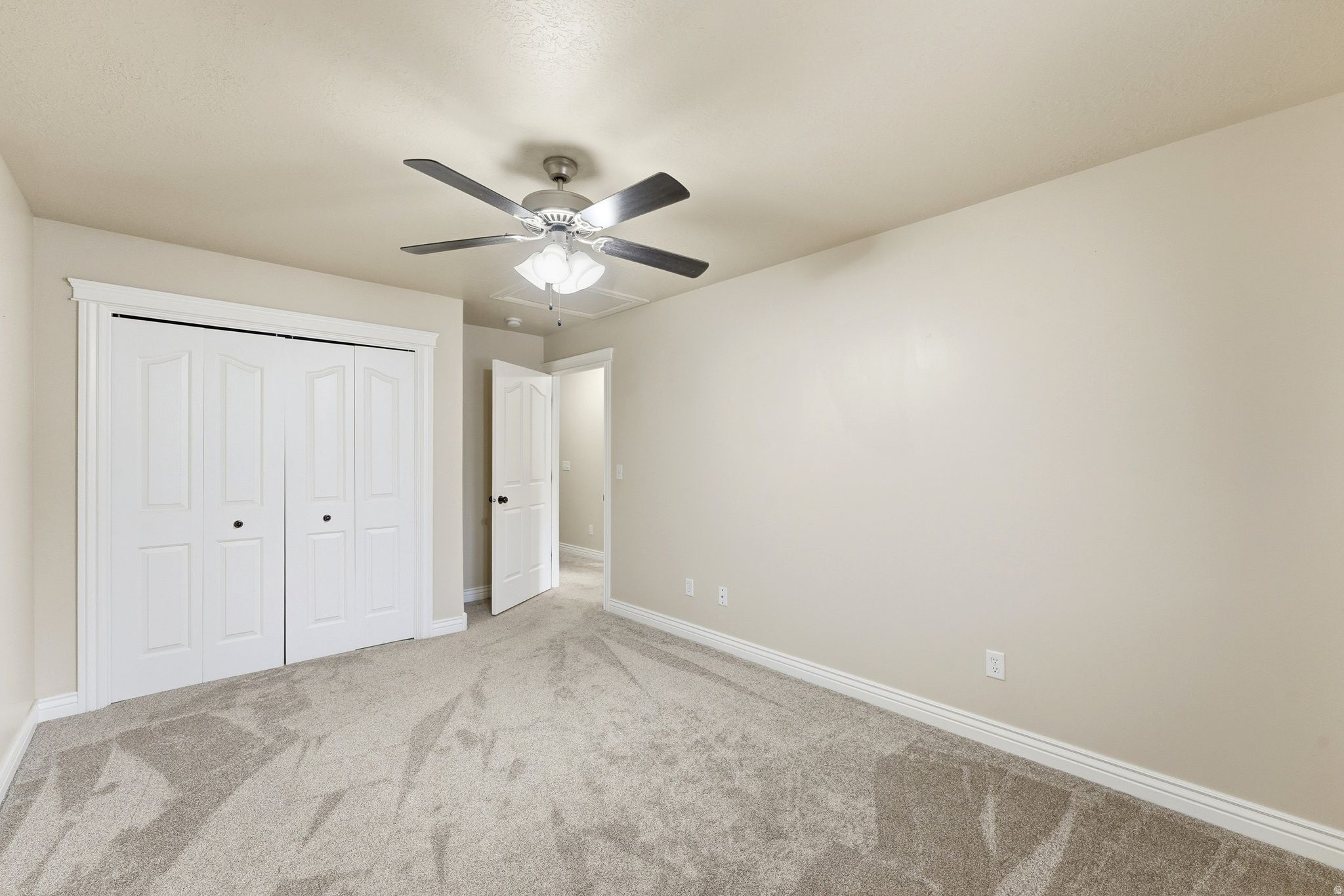 HIDDEN GARDENS - Residential