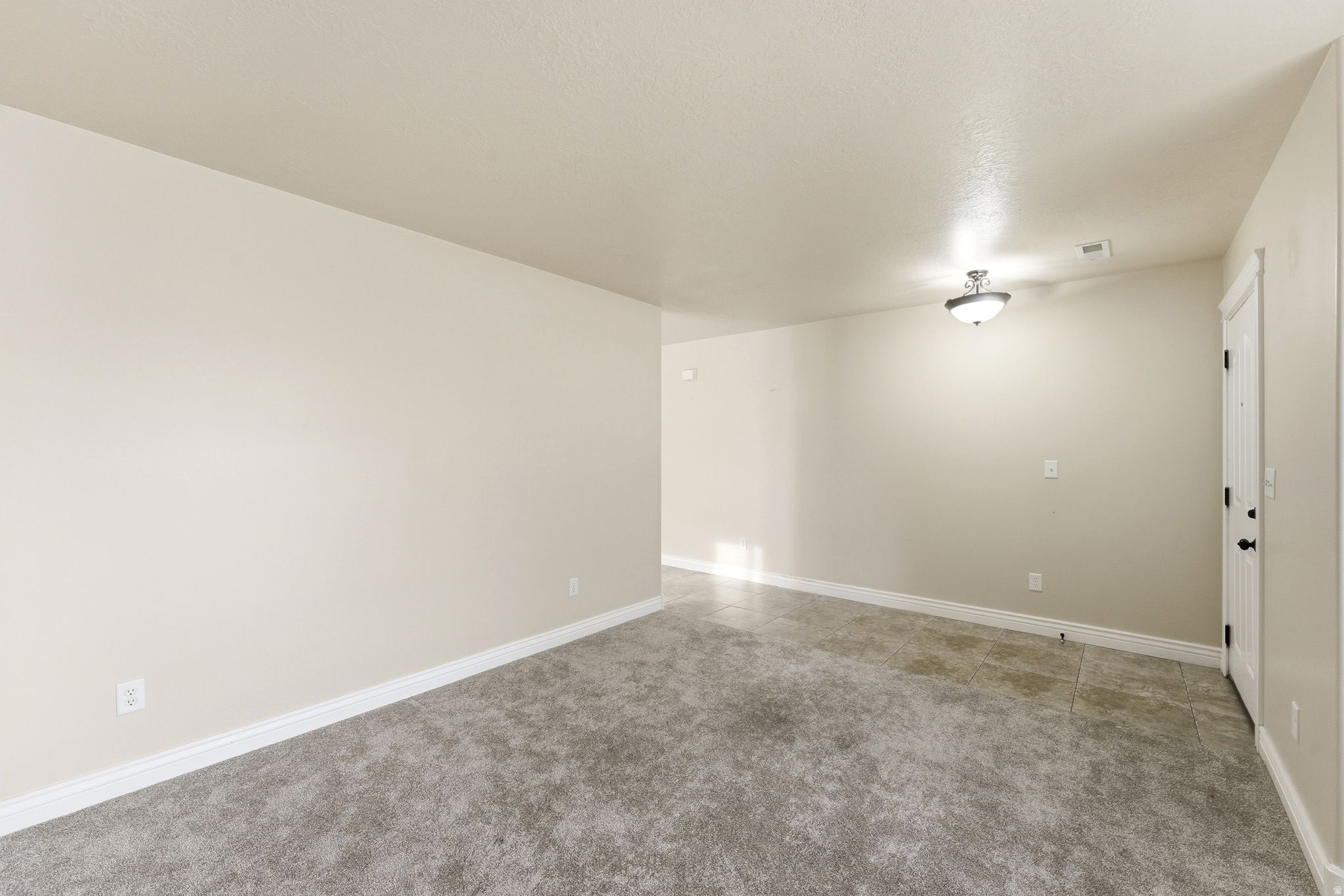 HIDDEN GARDENS - Residential