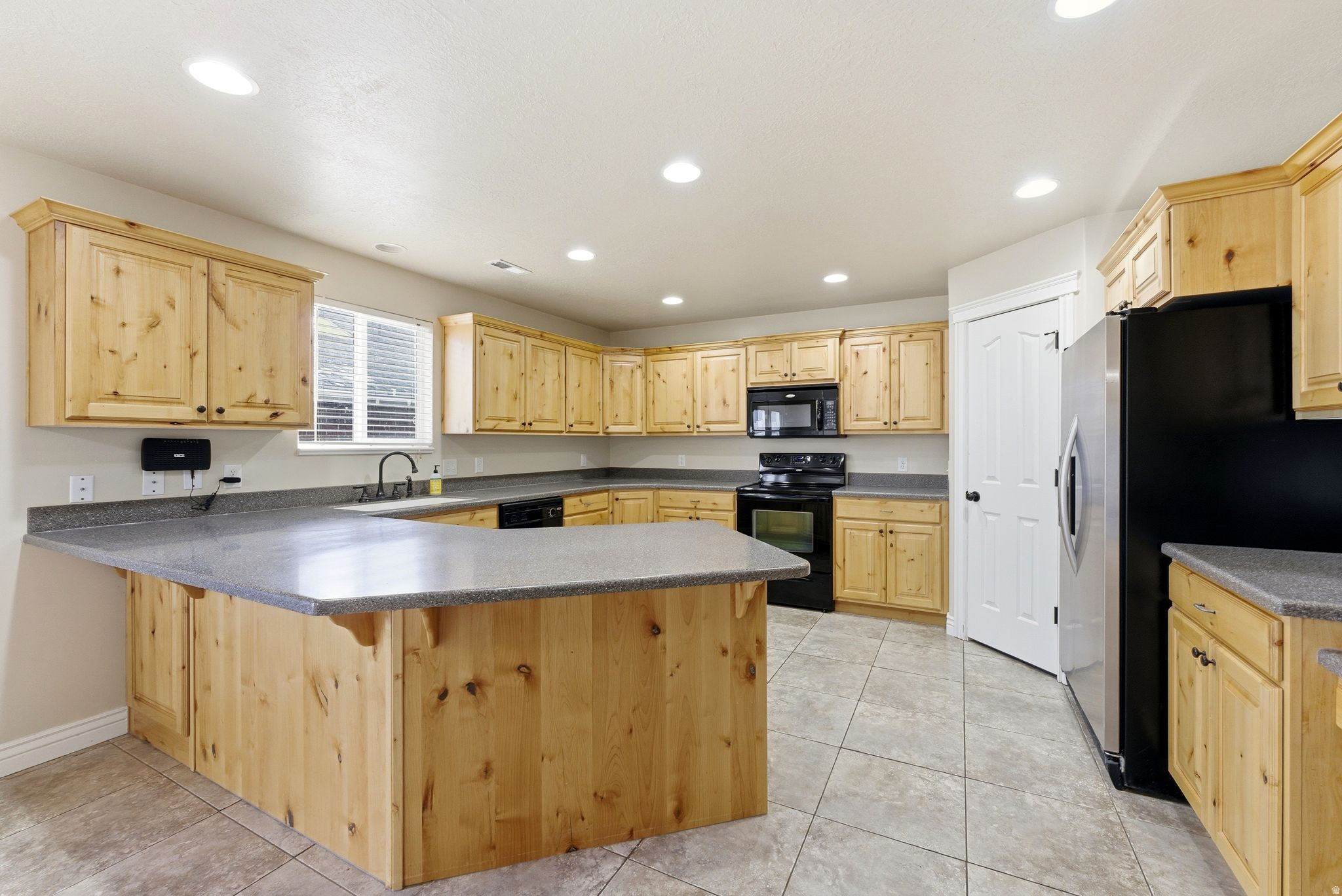 HIDDEN GARDENS - Residential