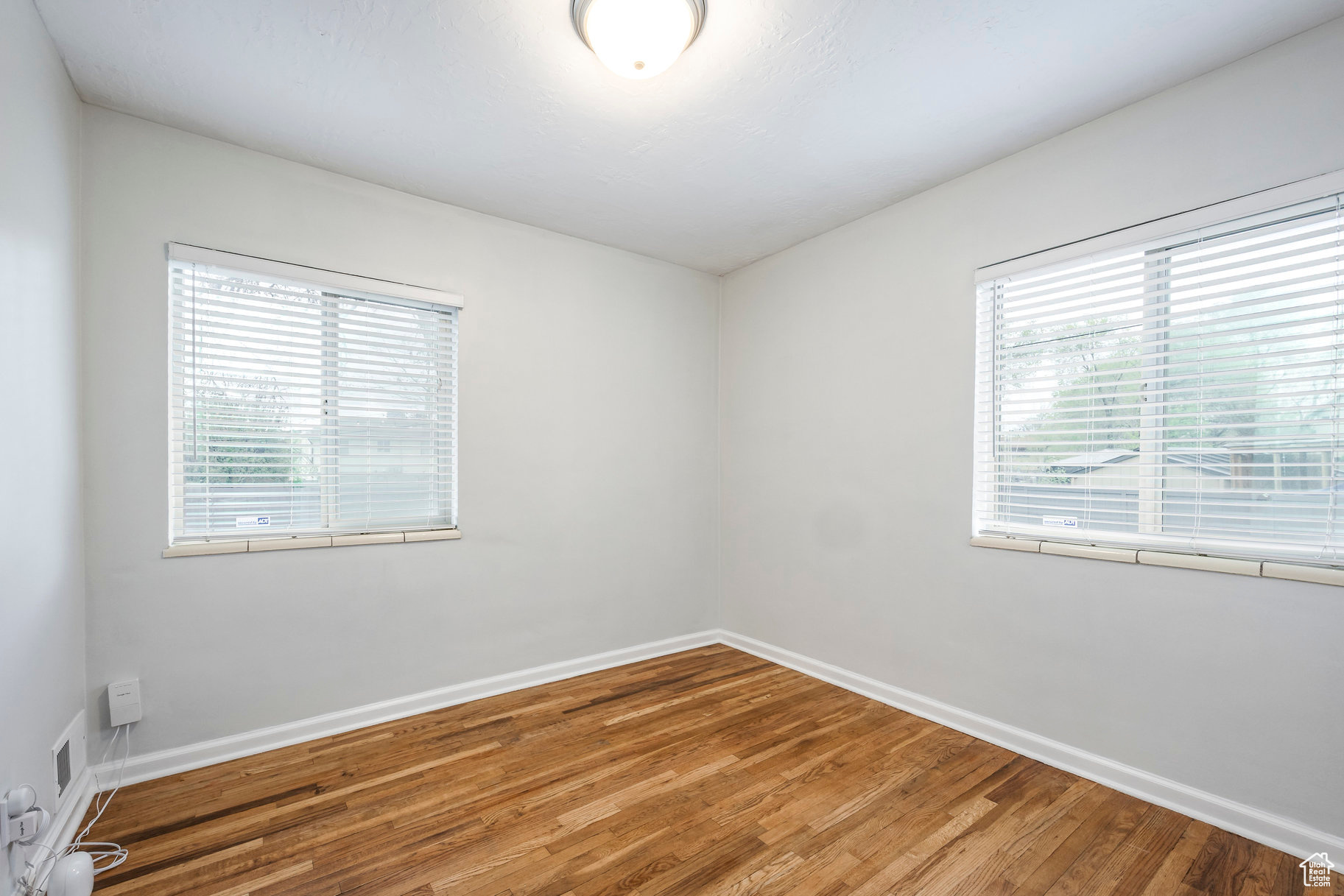 1425 W Riverside Cir, Salt Lake City, Utah image 9