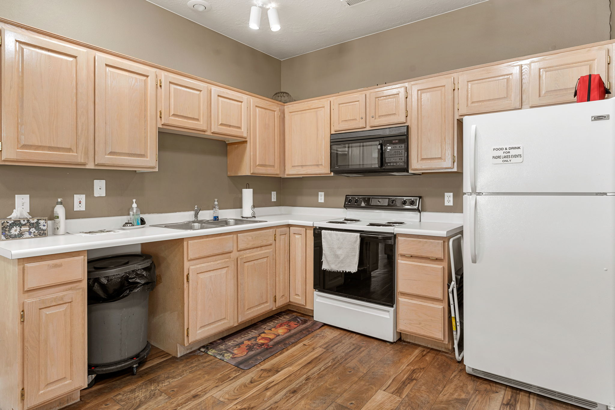 PADRE LAKES TH 2 - Residential