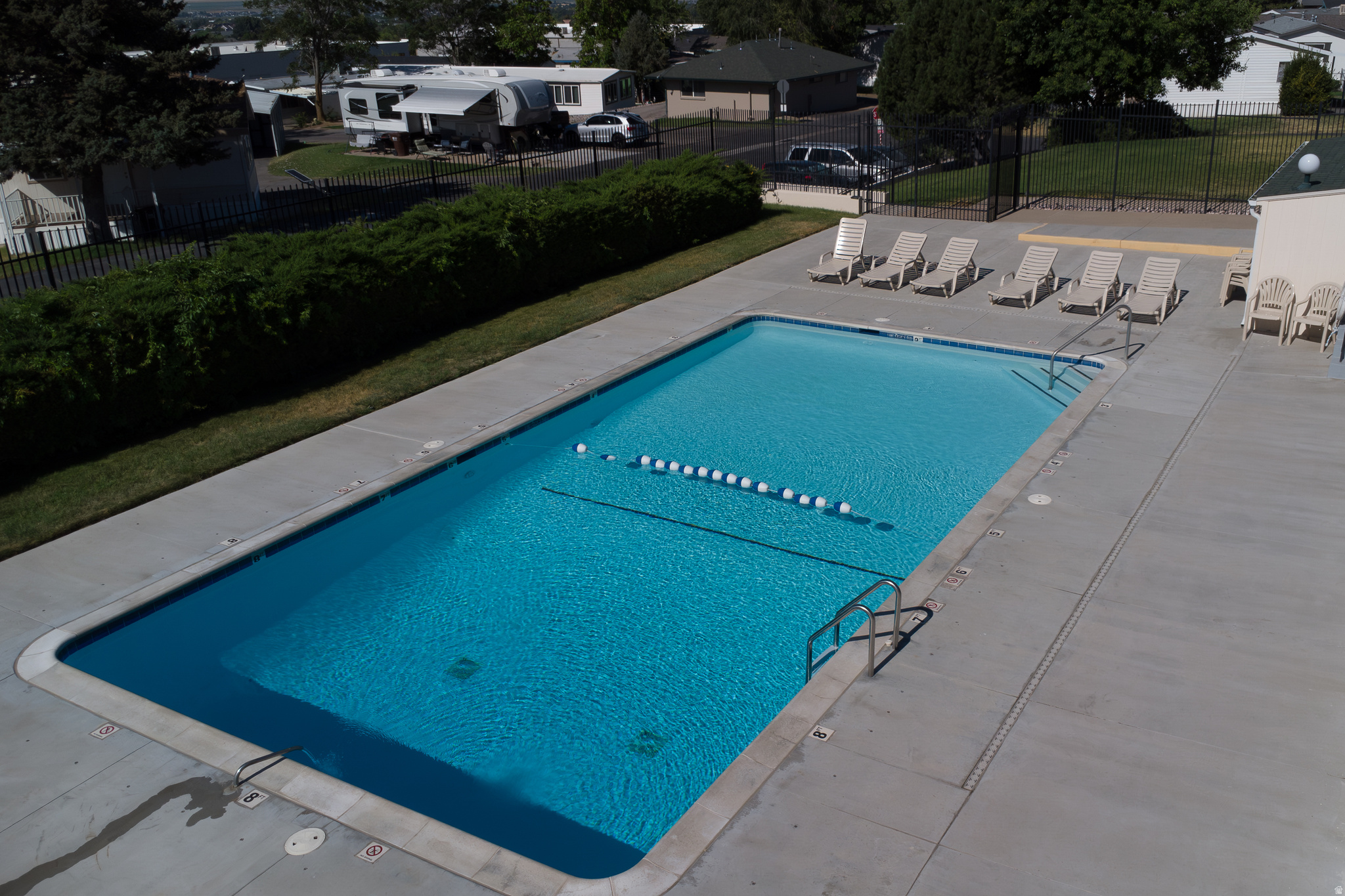 ROLLING HILLS ESTATES - Residential