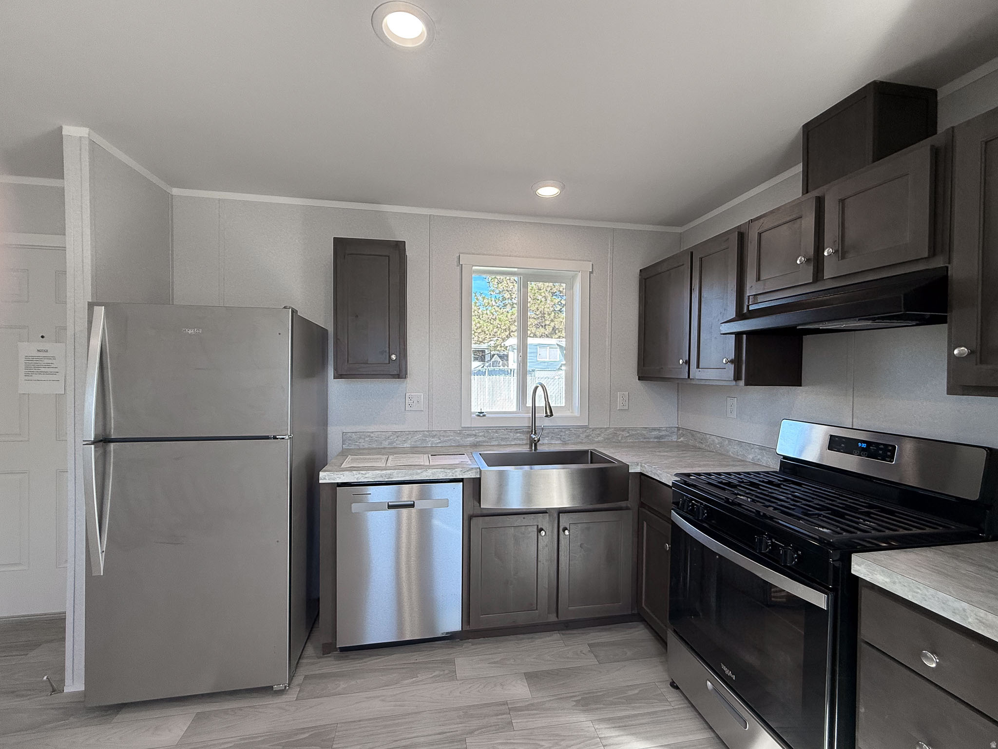 ROLLING HILLS ESTATES - Residential