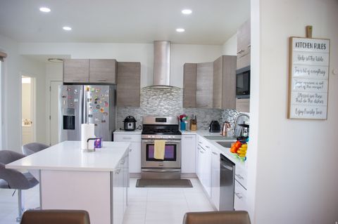 Tiny photo for 11629 S VERUCA WAY E, South Jordan, UT 84009 (MLS # 2127029)