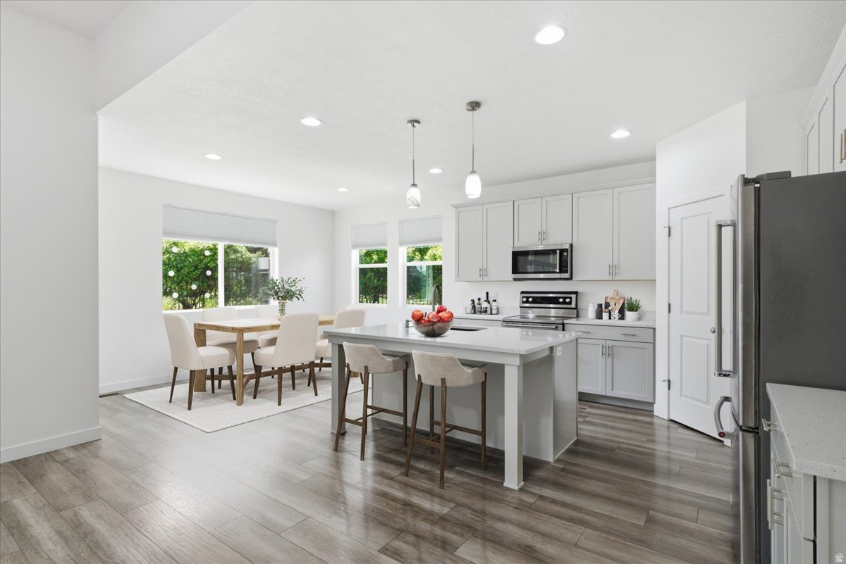 LAKESIDE - Residential