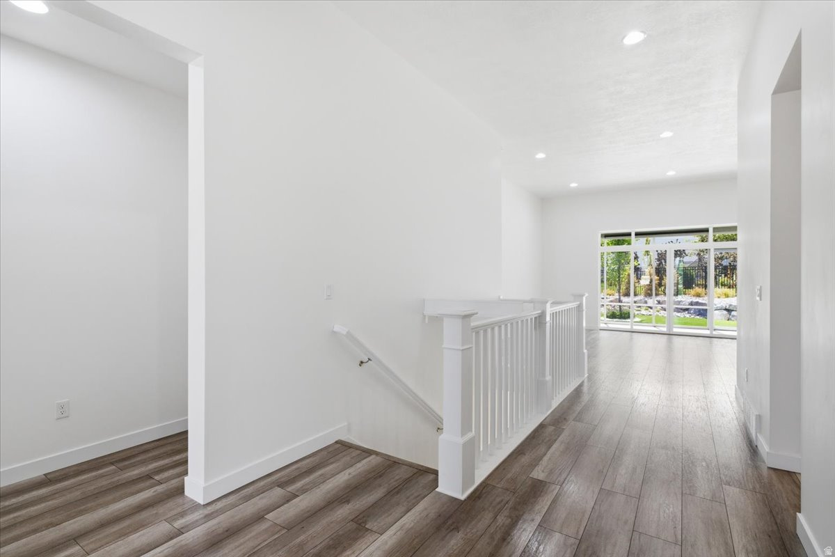 LAKESIDE - Residential