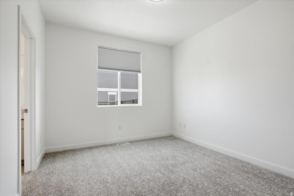 LAKESIDE - Residential