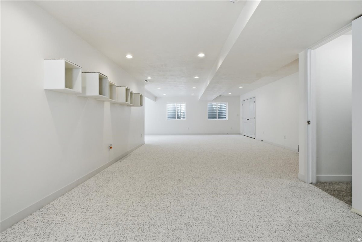 LAKESIDE - Residential