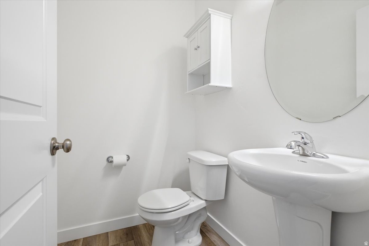 LAKESIDE - Residential