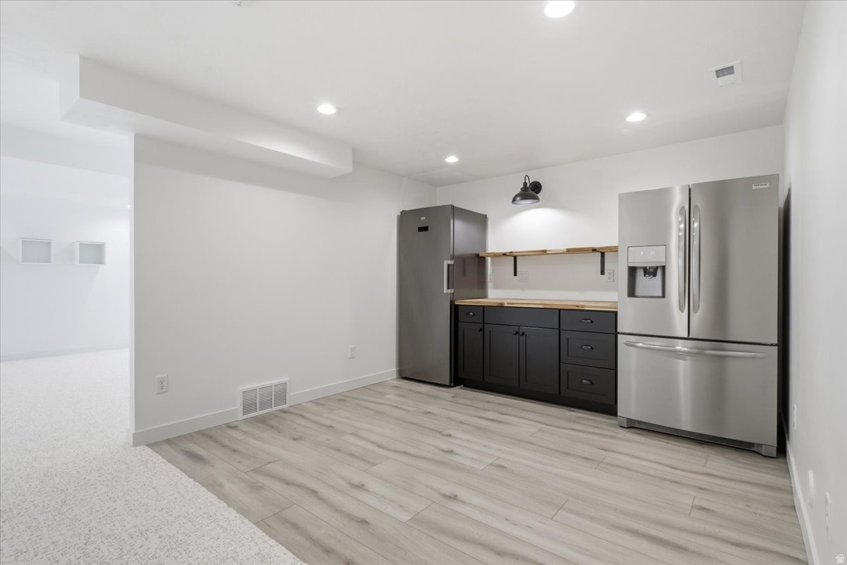 LAKESIDE - Residential