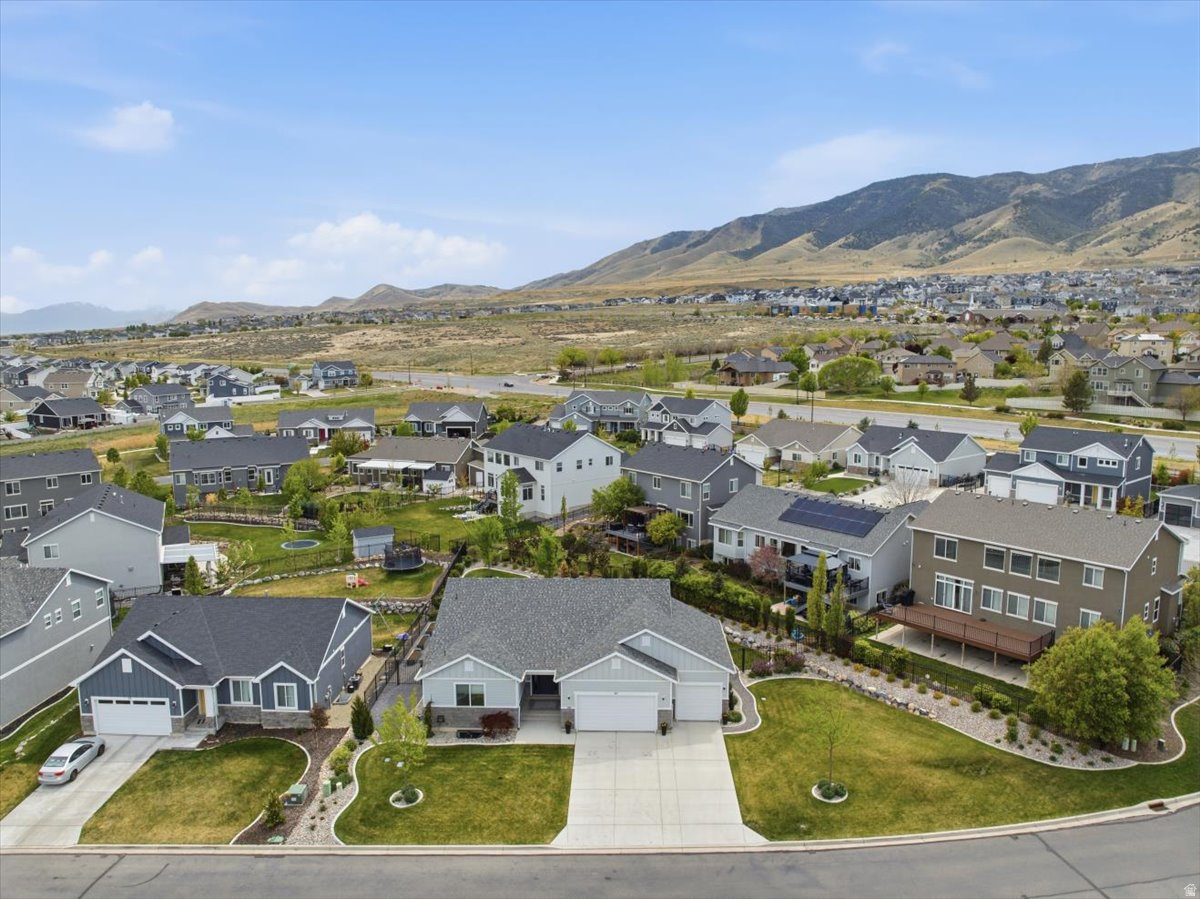 LAKESIDE - Residential