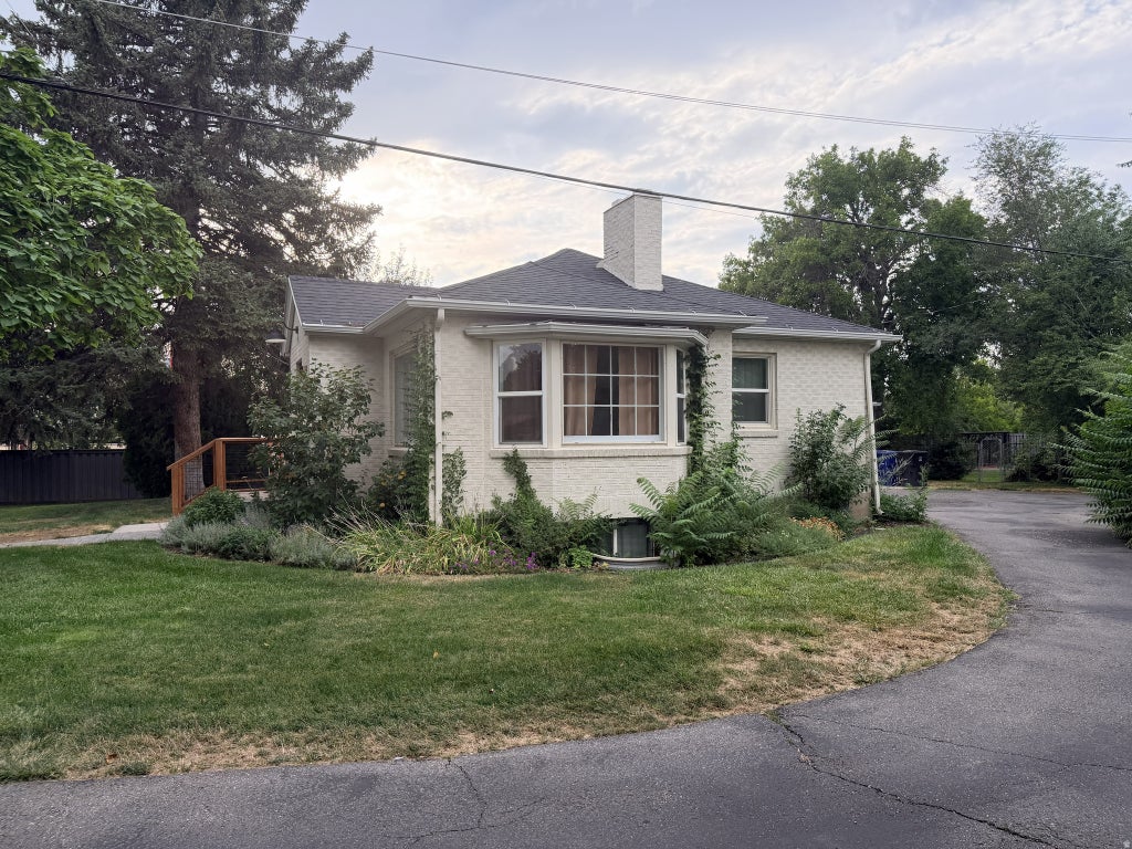 Photo of 1647 E WOODLAND AVE, Millcreek, UT 84106 (MLS # 2179478)
