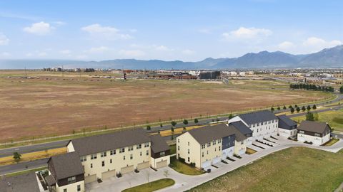 Tiny photo for 5793 W LAKE AVE, South Jordan, UT 84009 (MLS # 2158110)