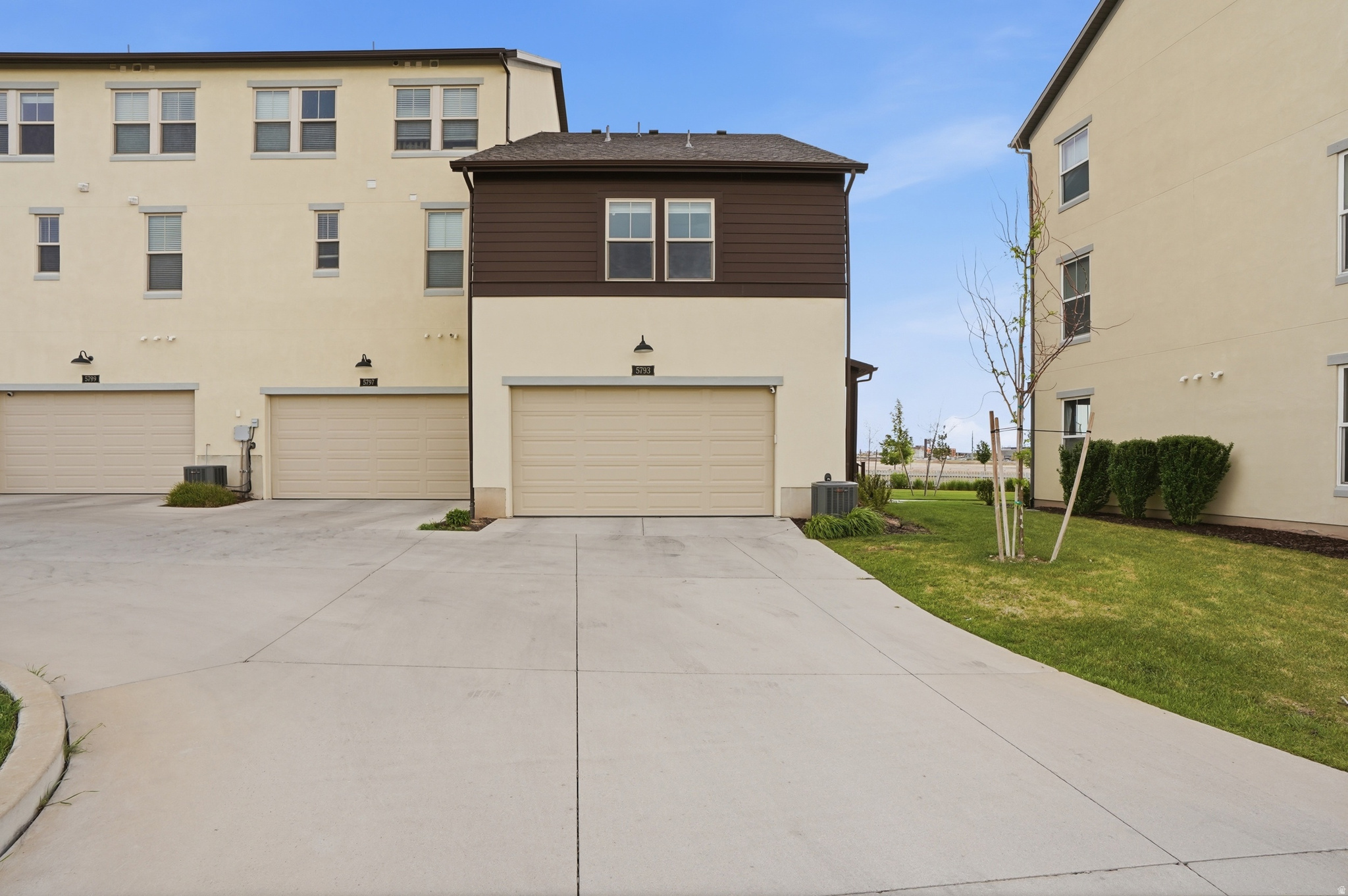 DAYBREAK SOUTH MIXED USE - Residential