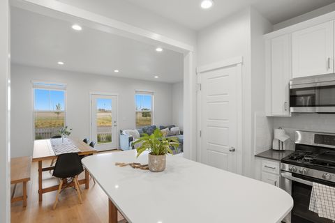 Tiny photo for 5793 W LAKE AVE, South Jordan, UT 84009 (MLS # 2158110)