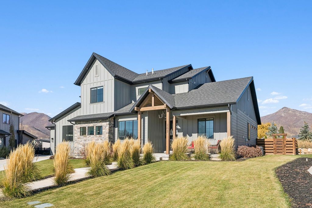 Photo of 263 E 230 N #109, Midway, UT 84049 (MLS # 2122747)