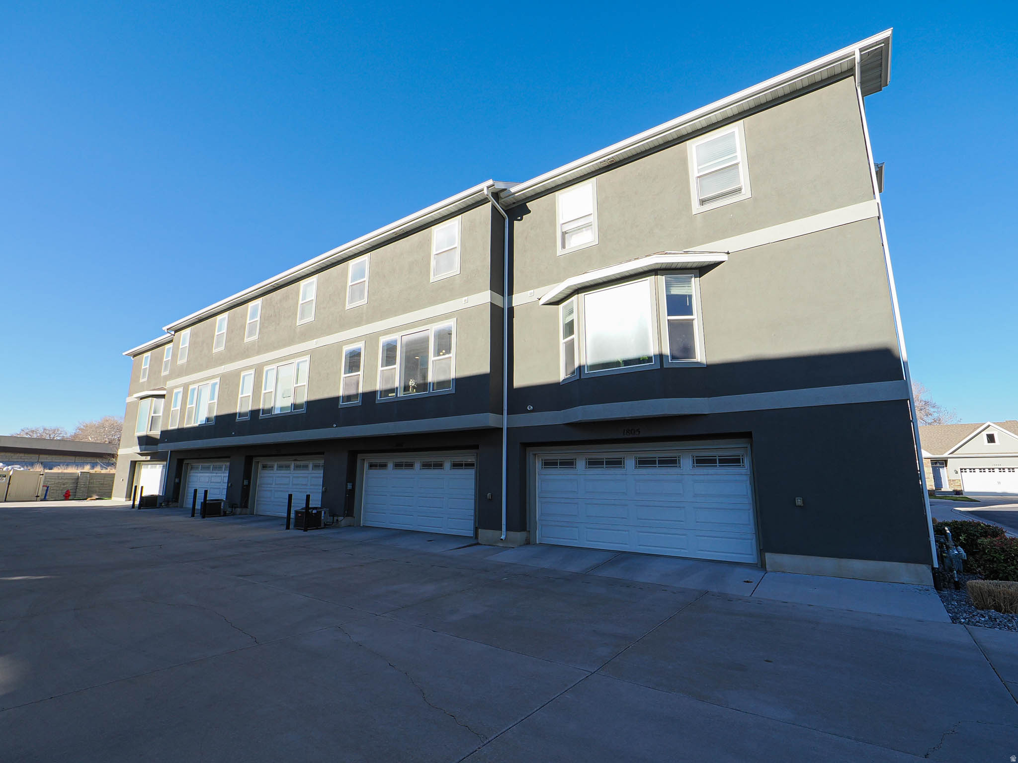 CARDON SQUARE - Residential