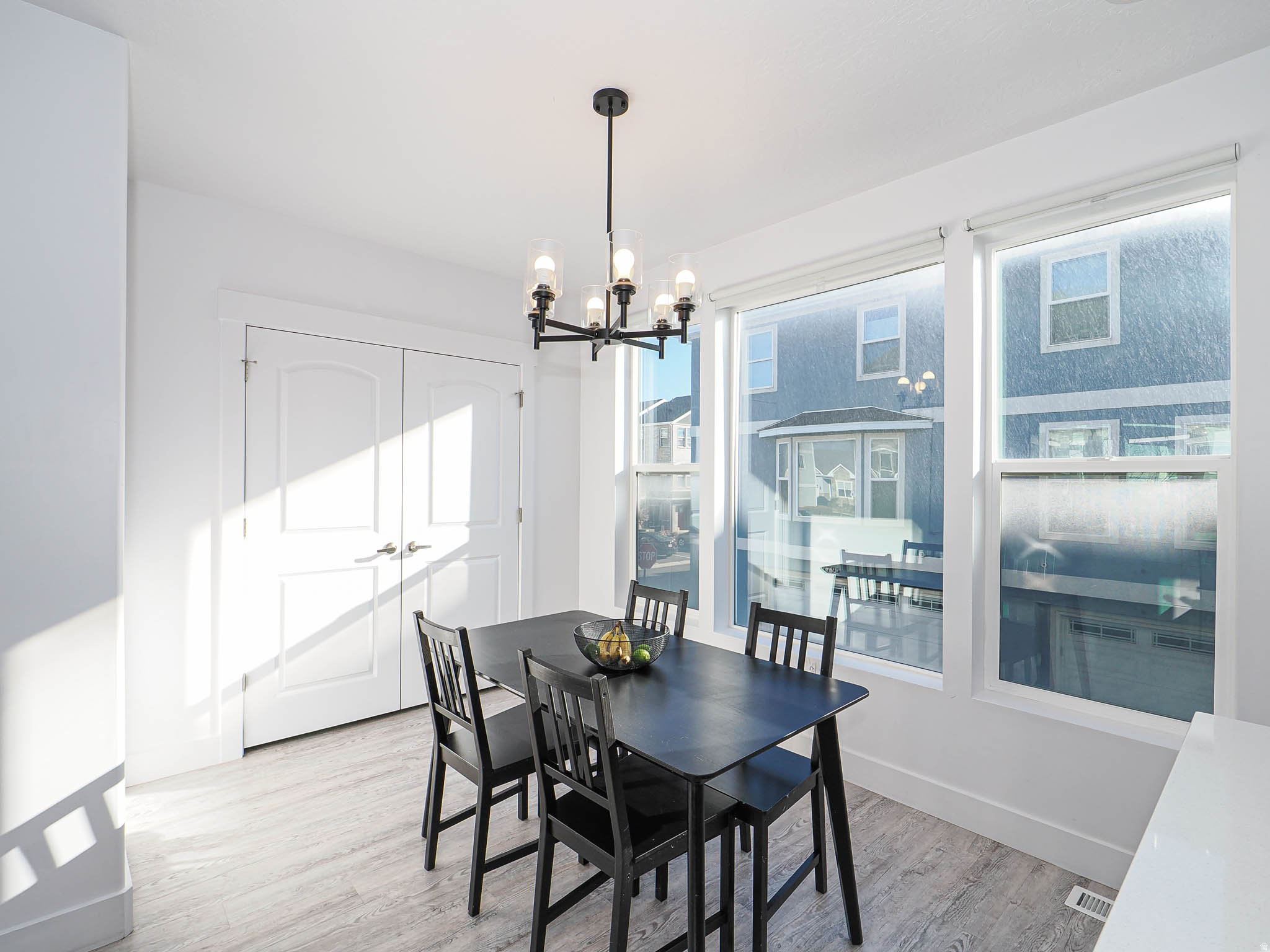 CARDON SQUARE - Residential