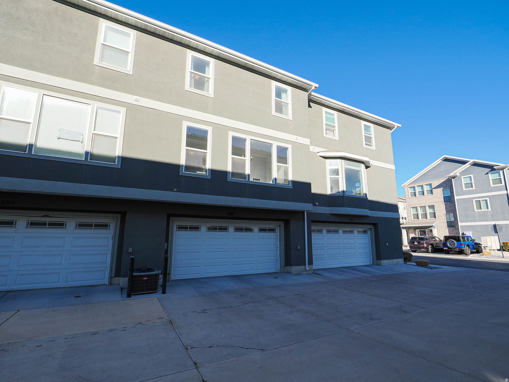 CARDON SQUARE - Residential