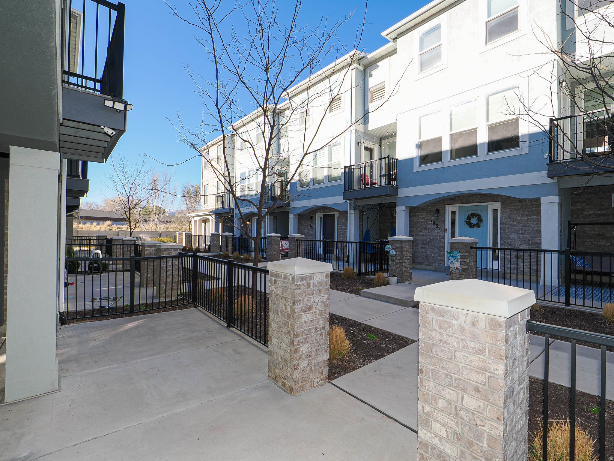 CARDON SQUARE - Residential