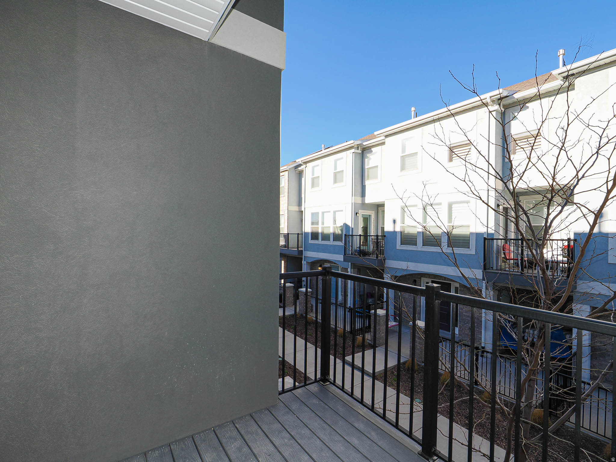 CARDON SQUARE - Residential