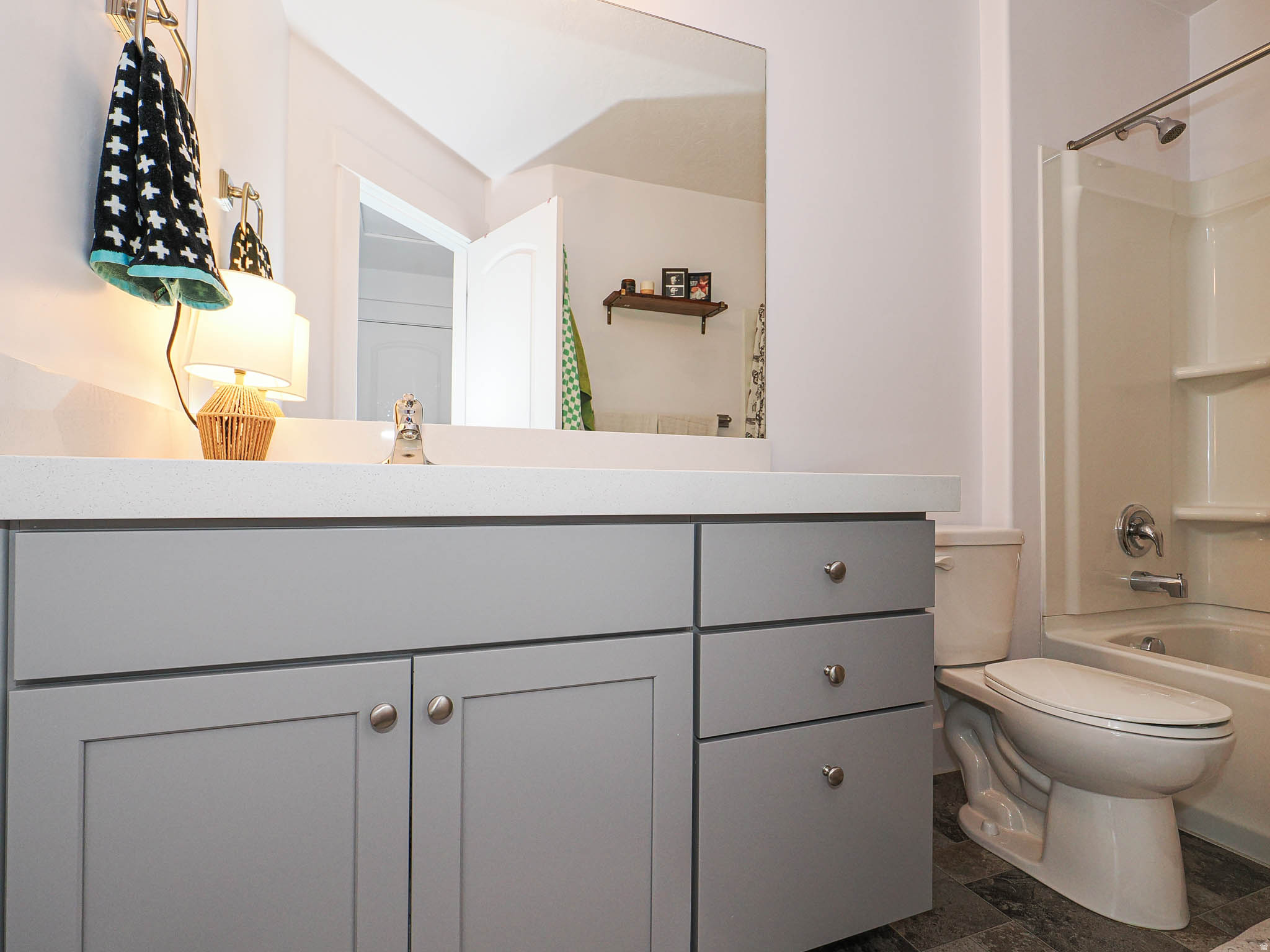 CARDON SQUARE - Residential