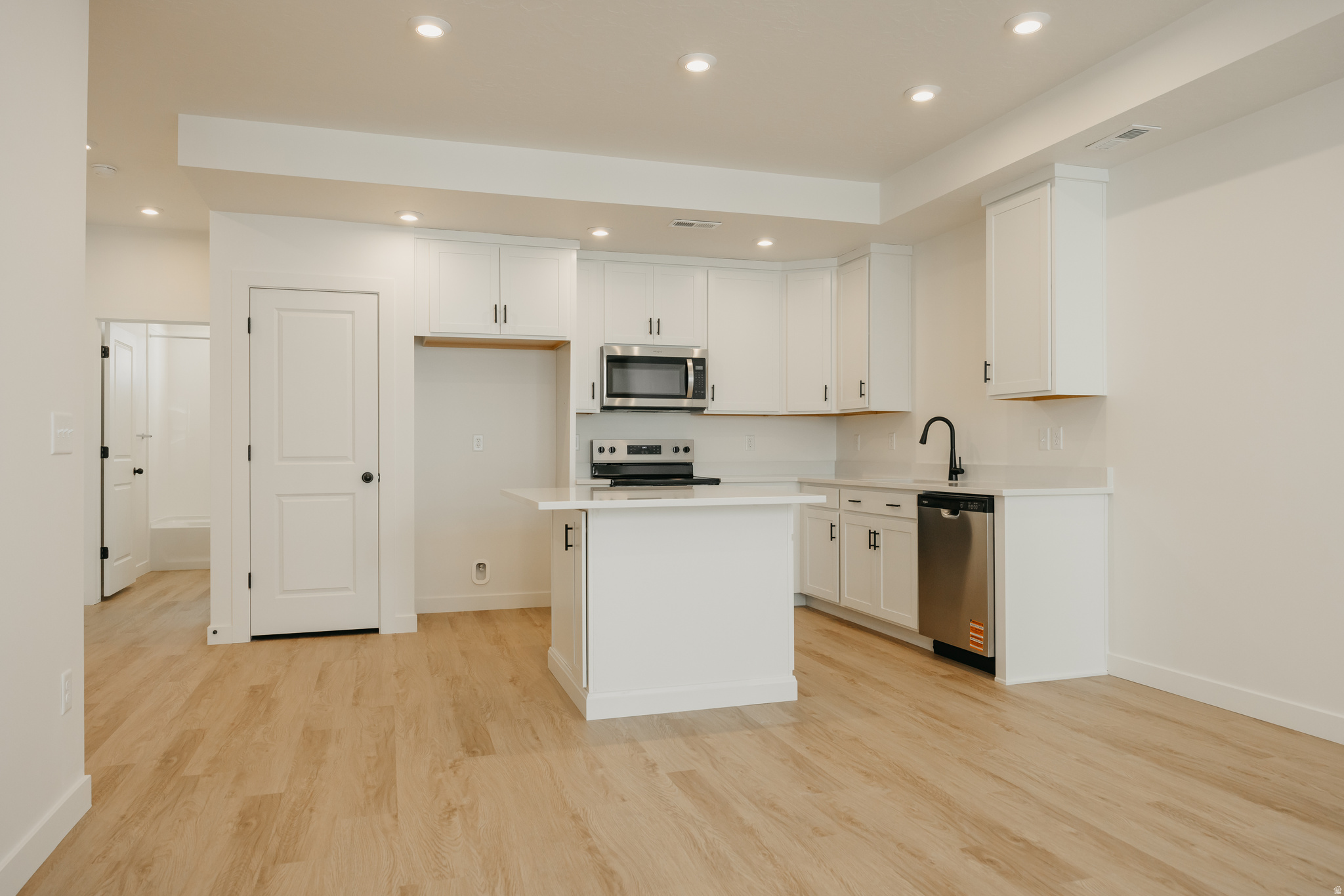 PROMINENCE POINT - Residential