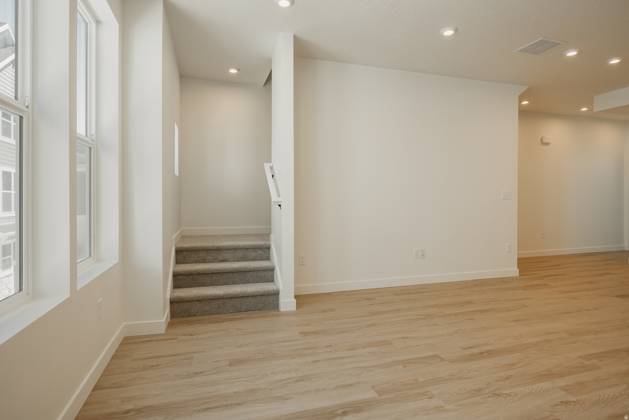 PROMINENCE POINT - Residential