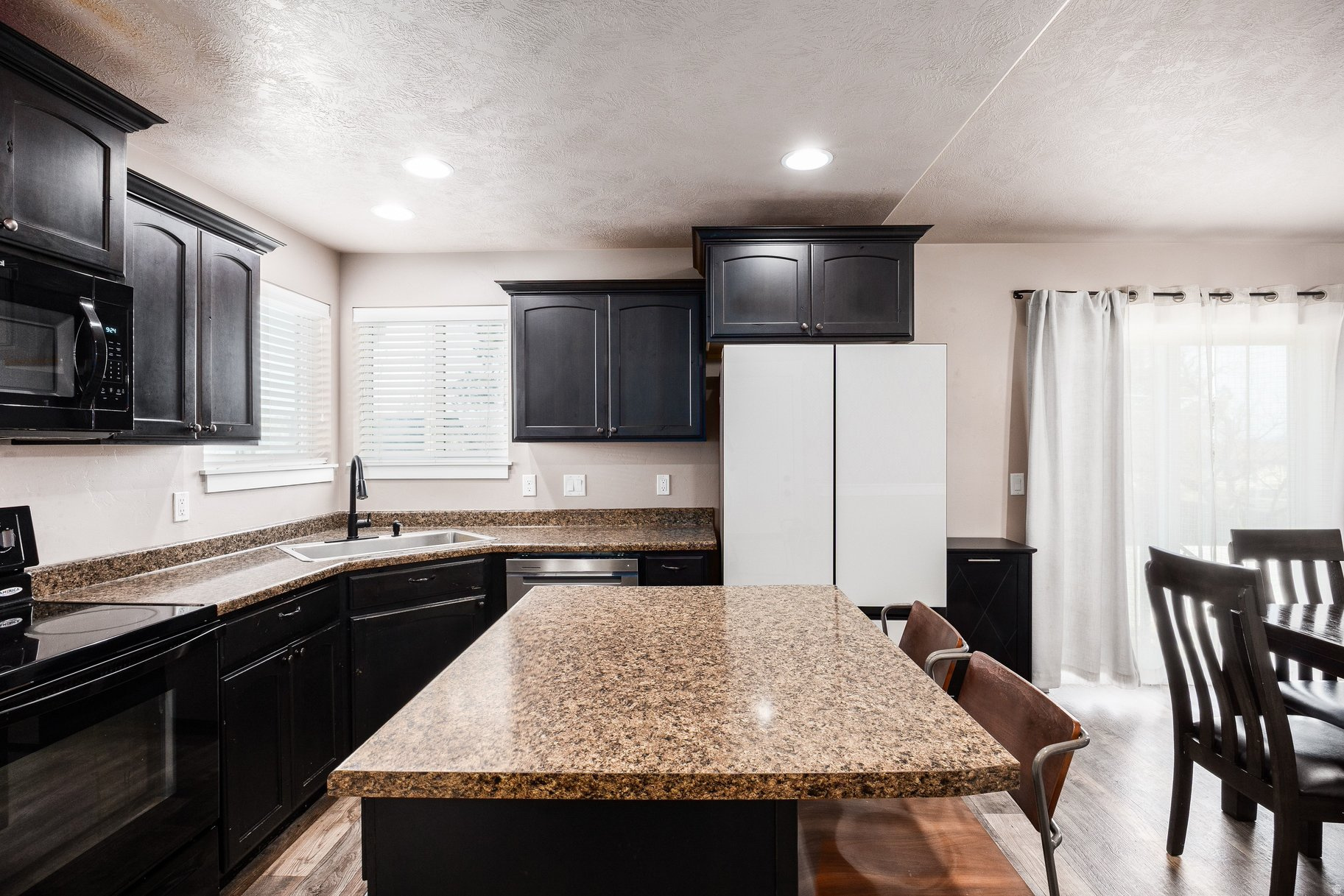 GRANTSVILLE CITY - Residential