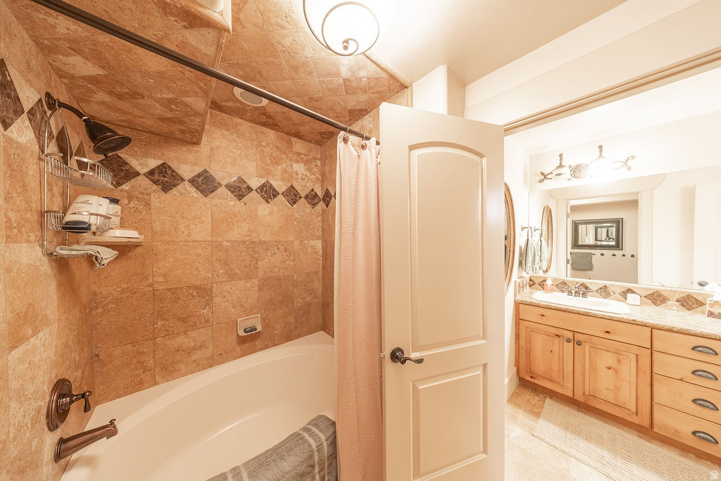 MERIDIAN POINT - Residential