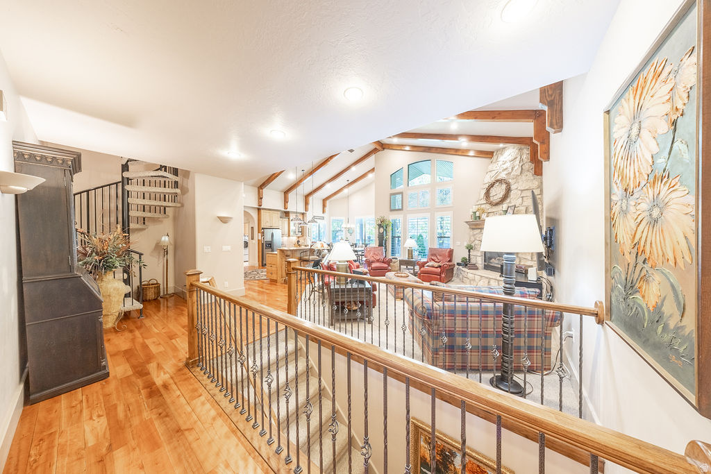 MERIDIAN POINT - Residential