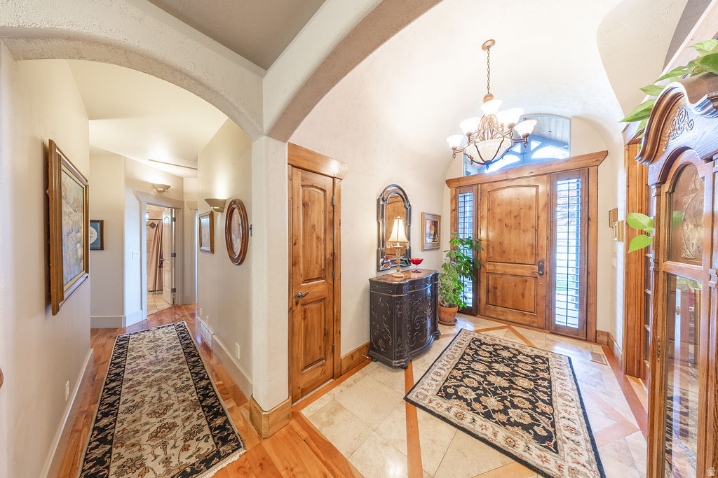 MERIDIAN POINT - Residential