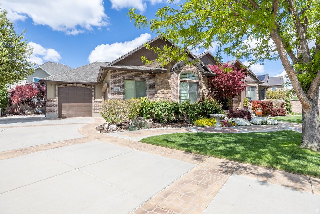Photo of 10476 S HEMISPHERE CT W, South Jordan, UT 84095 (MLS # 2152127)
