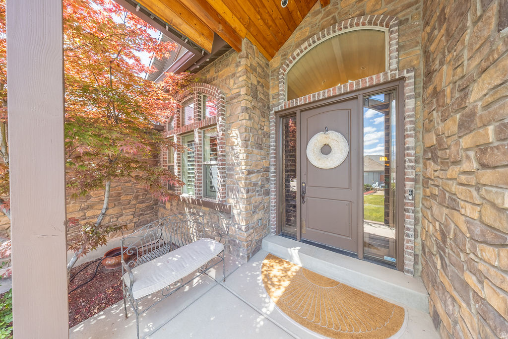 MERIDIAN POINT - Residential