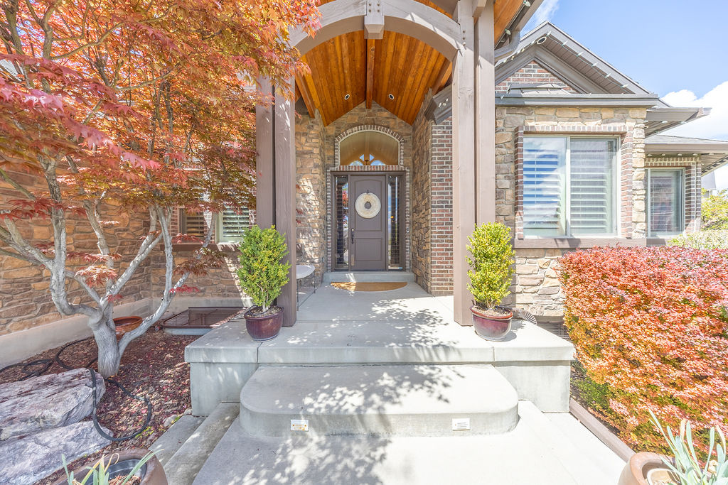 MERIDIAN POINT - Residential