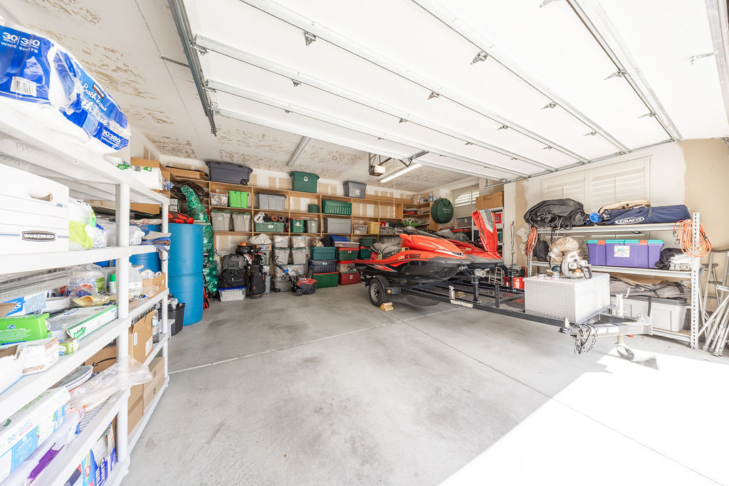 MERIDIAN POINT - Residential