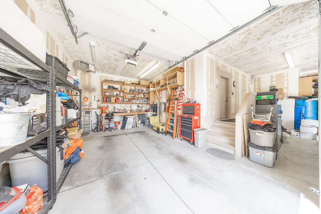 MERIDIAN POINT - Residential