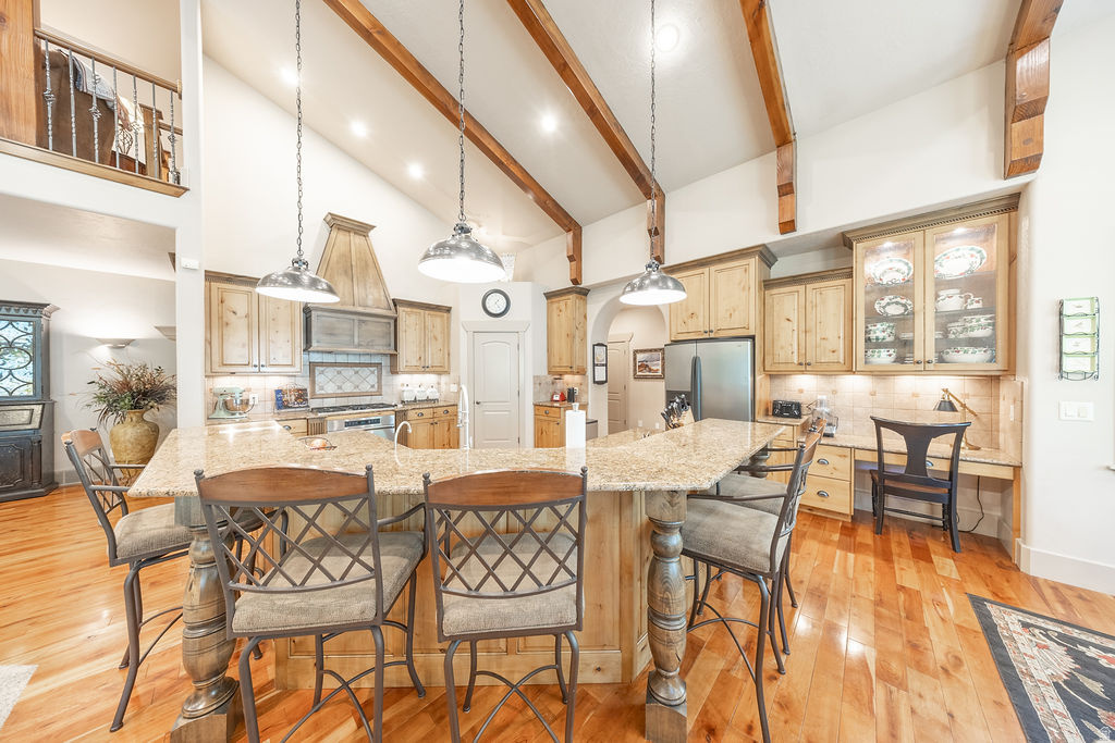 MERIDIAN POINT - Residential