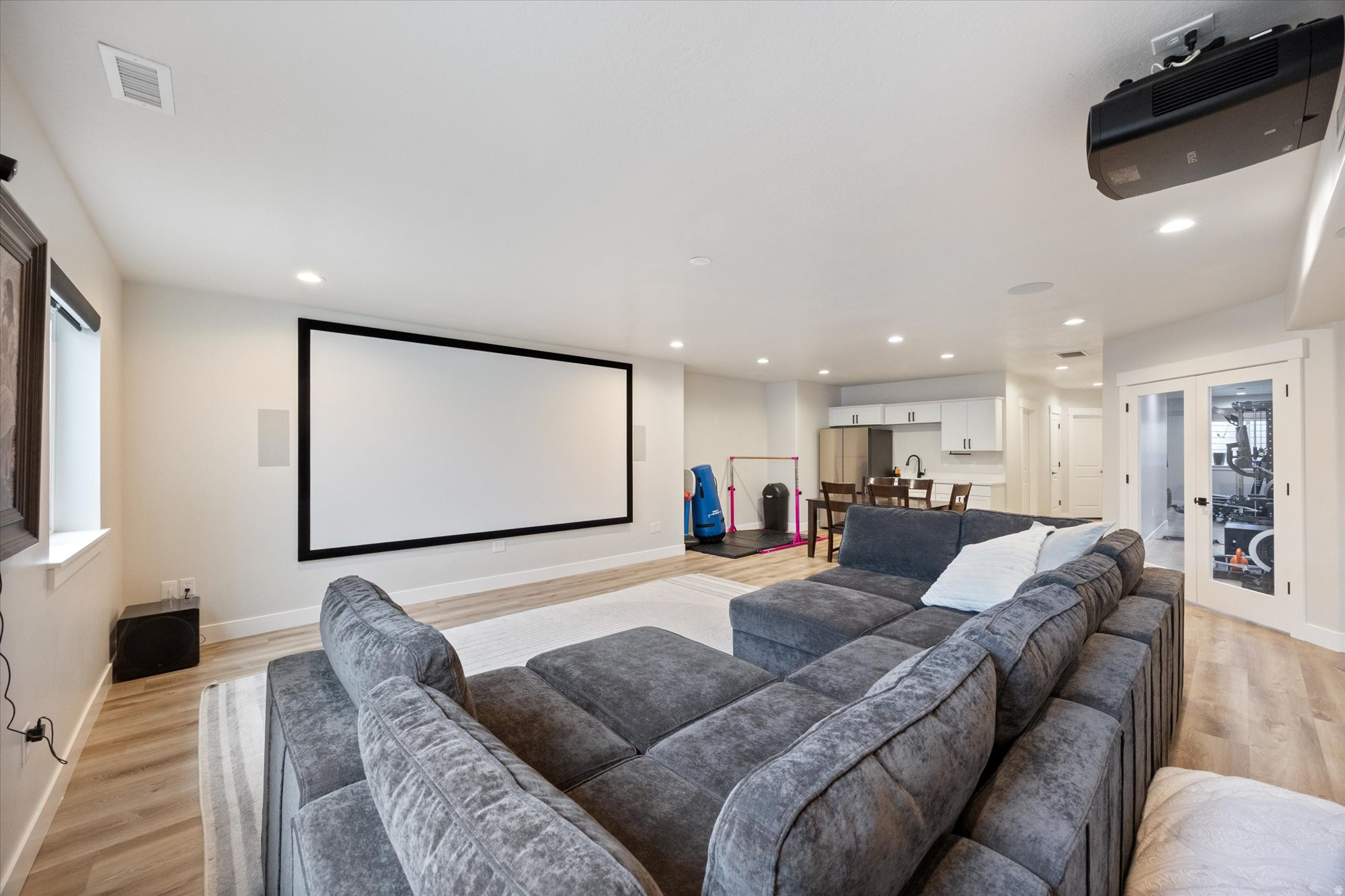 WHITING FARMS - Residential