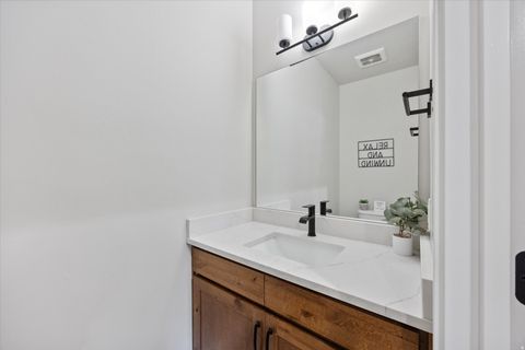 Tiny photo for 754 W 400 N #29, Mapleton, UT 84664 (MLS # 2140235)