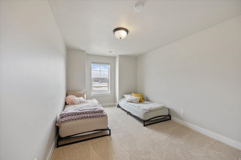 Tiny photo for 754 W 400 N #29, Mapleton, UT 84664 (MLS # 2140235)