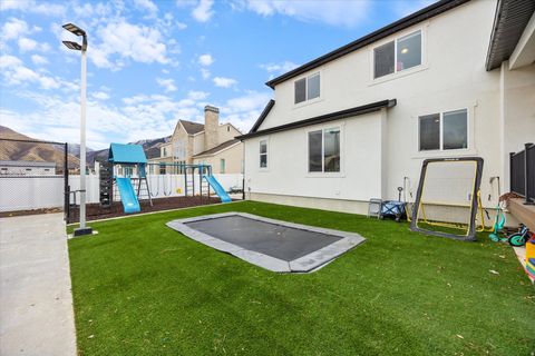 Tiny photo for 754 W 400 N #29, Mapleton, UT 84664 (MLS # 2140235)