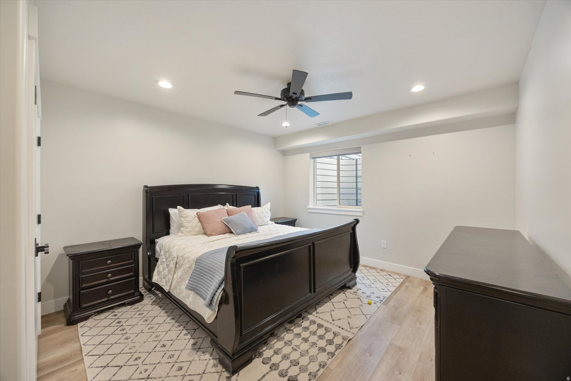 WHITING FARMS - Residential