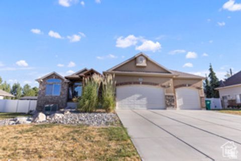 Photo of 3588 W 5225 S, Roy, UT 84067 (MLS # 2120139) Photo of 3588 W 5225 S, Roy, UT 84067 (MLS # 2120139)