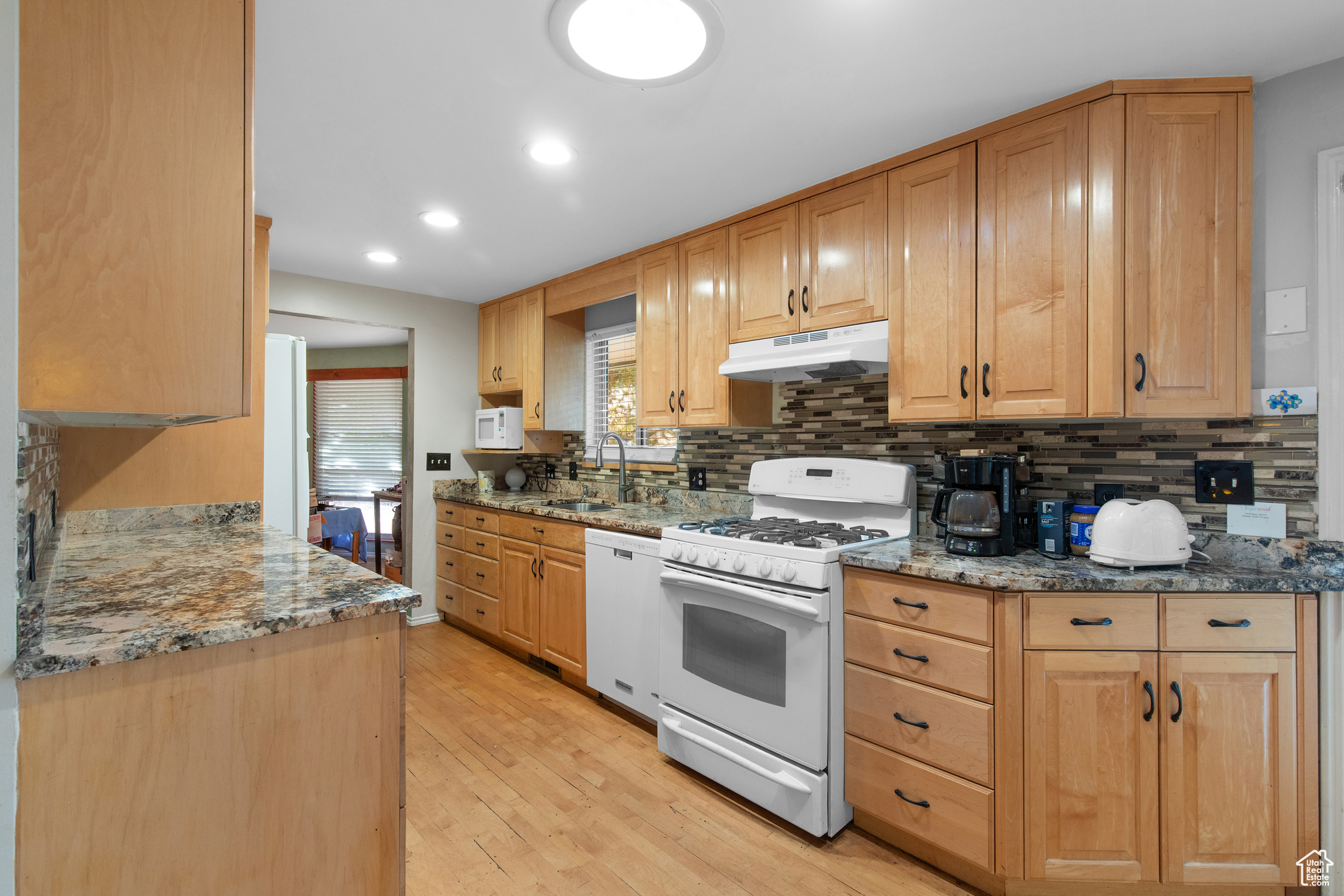 KINGS ROW SU - Residential