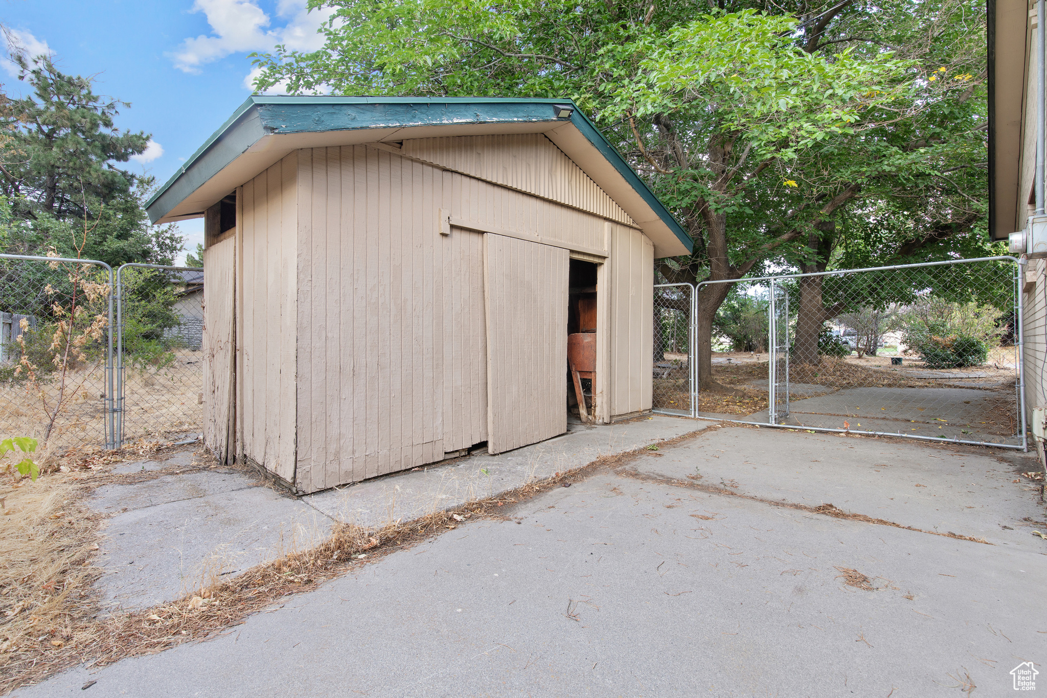 KINGS ROW SU - Residential