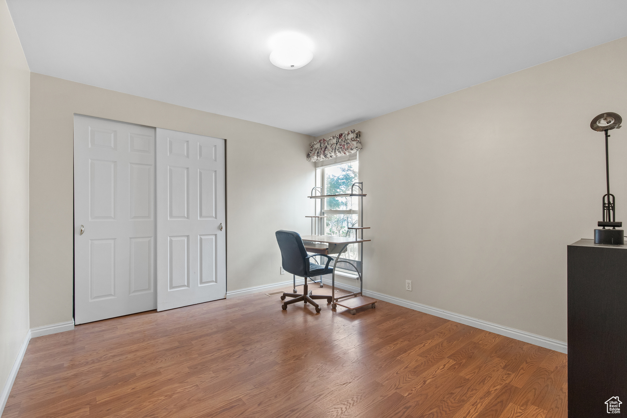 KINGS ROW SU - Residential