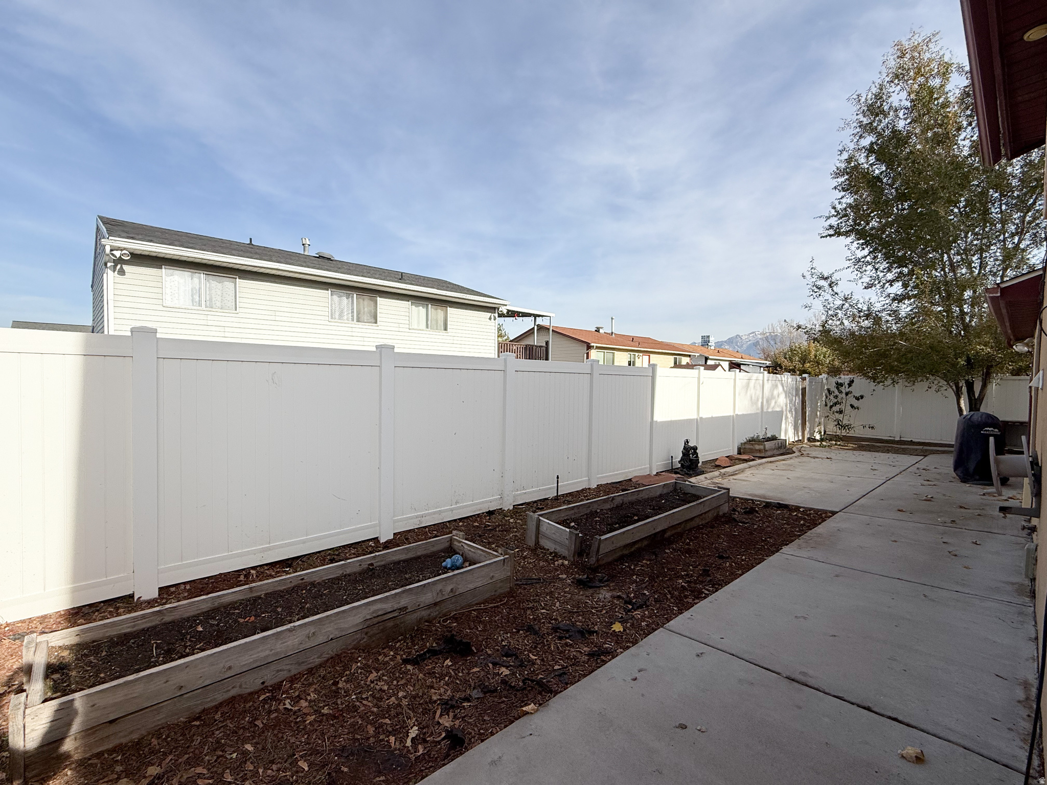 WOOD COVE PARK #5 - Residential