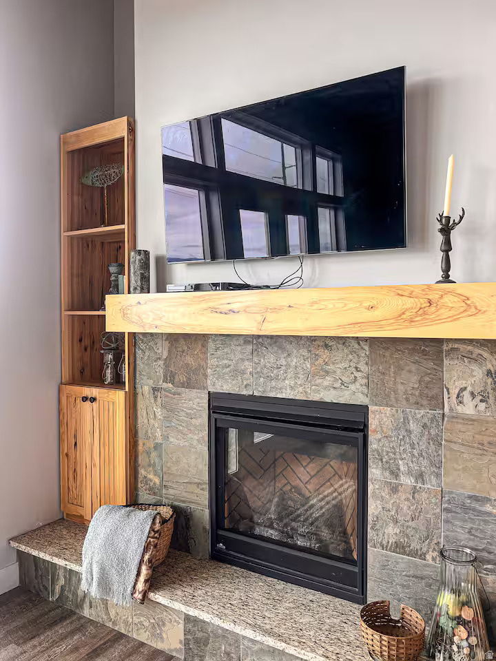 ROCKPORT RANCHES - Residential